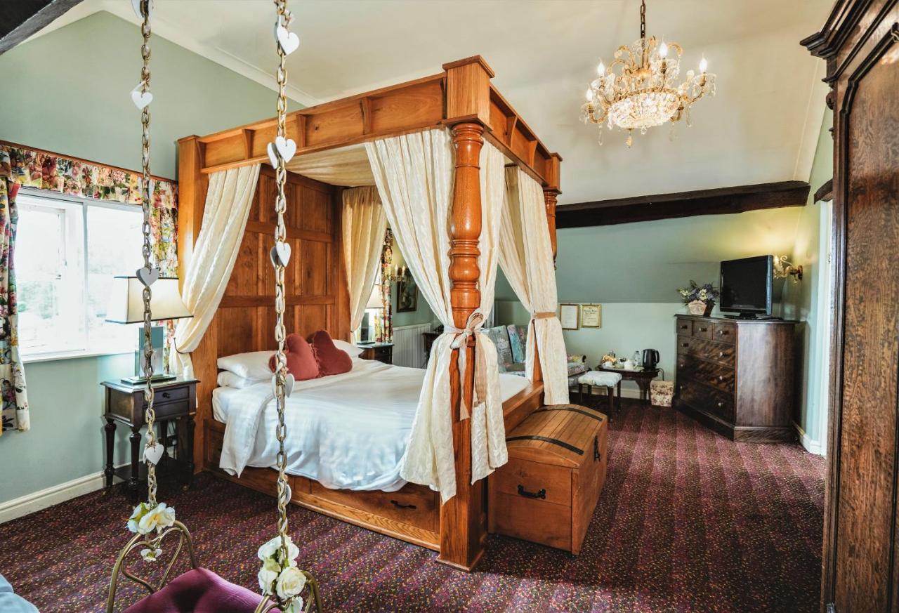 Hotel Hundred House 4*